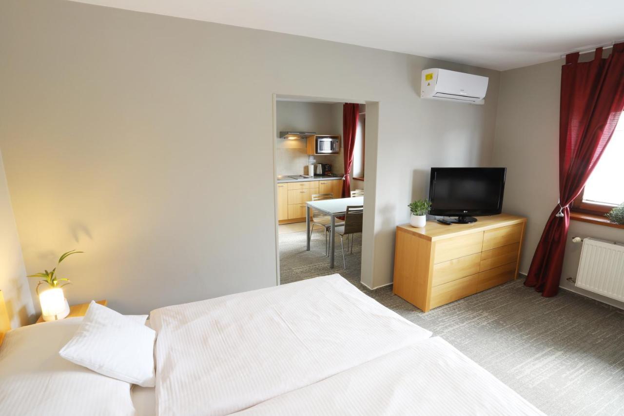 Apart Hotel Jablonec 야블로네츠나트니소우 외부 사진